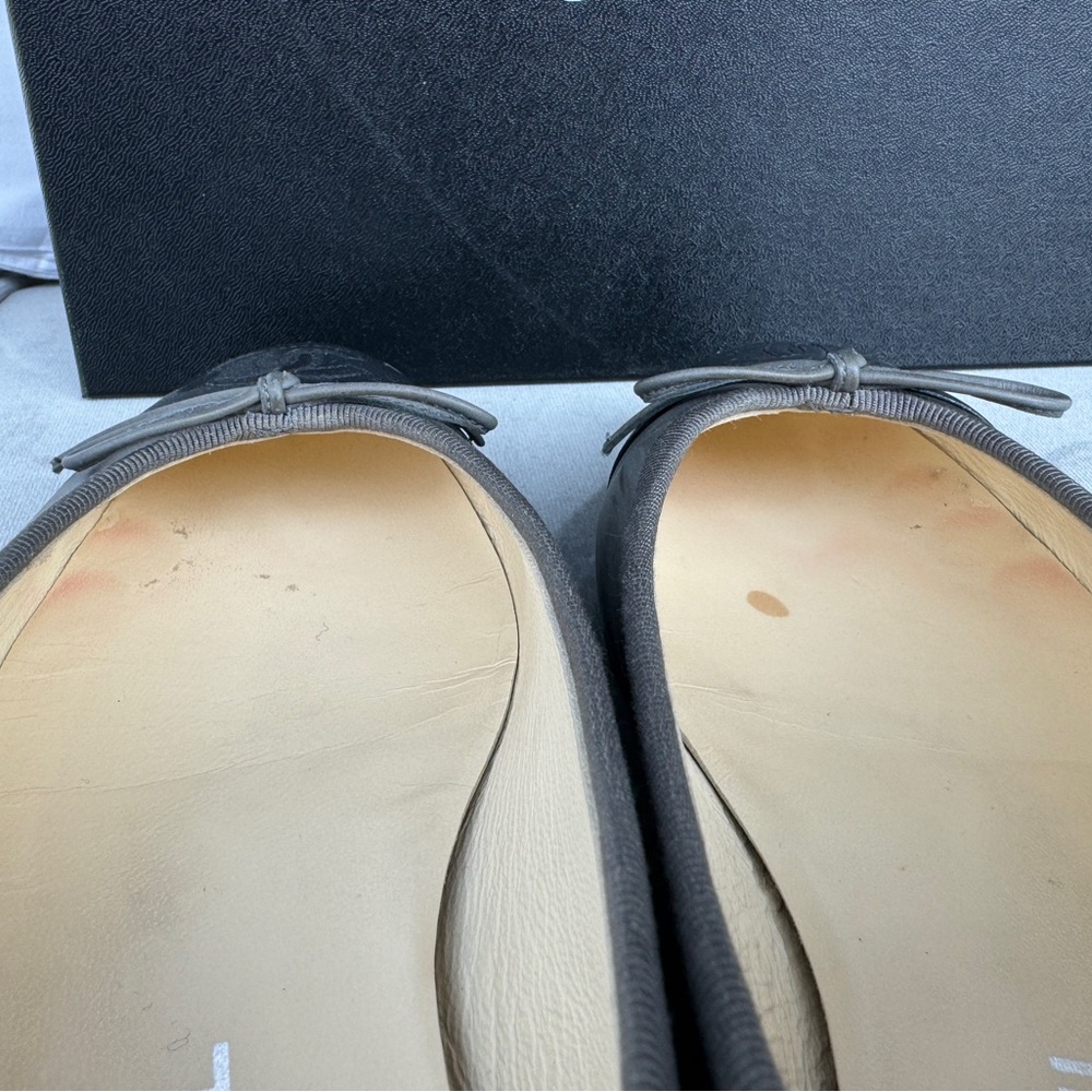 Chanel Gray and Black Leather Ballet Flats with Bow & Interlocking CC Size 36.5 - Picture 7 of 9